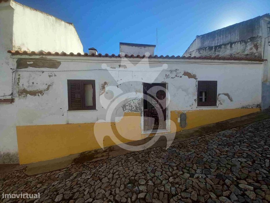 Moradia em Brinches - T2