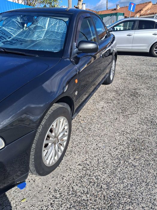 Audi A4 pintura nova, estofos novos.