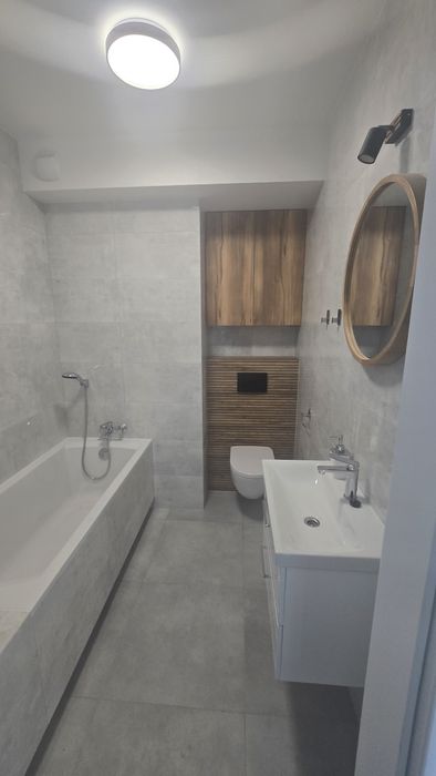 Wykończenia wnętrz kompleksowo - stany deweloperskie , remonty .