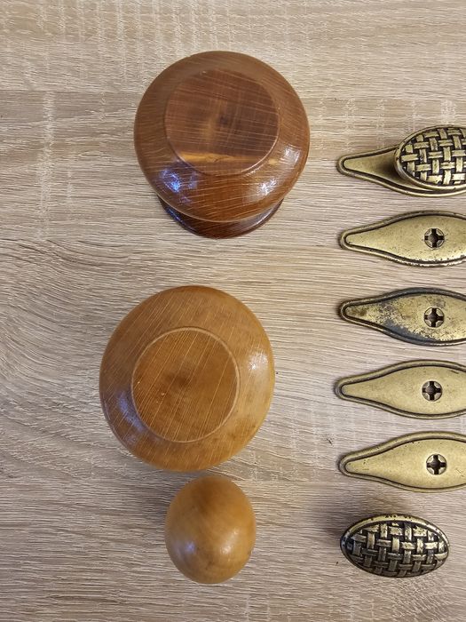 Мебельная фурнитура ручки ножки петли Меблева фурнітура ніжки петлі