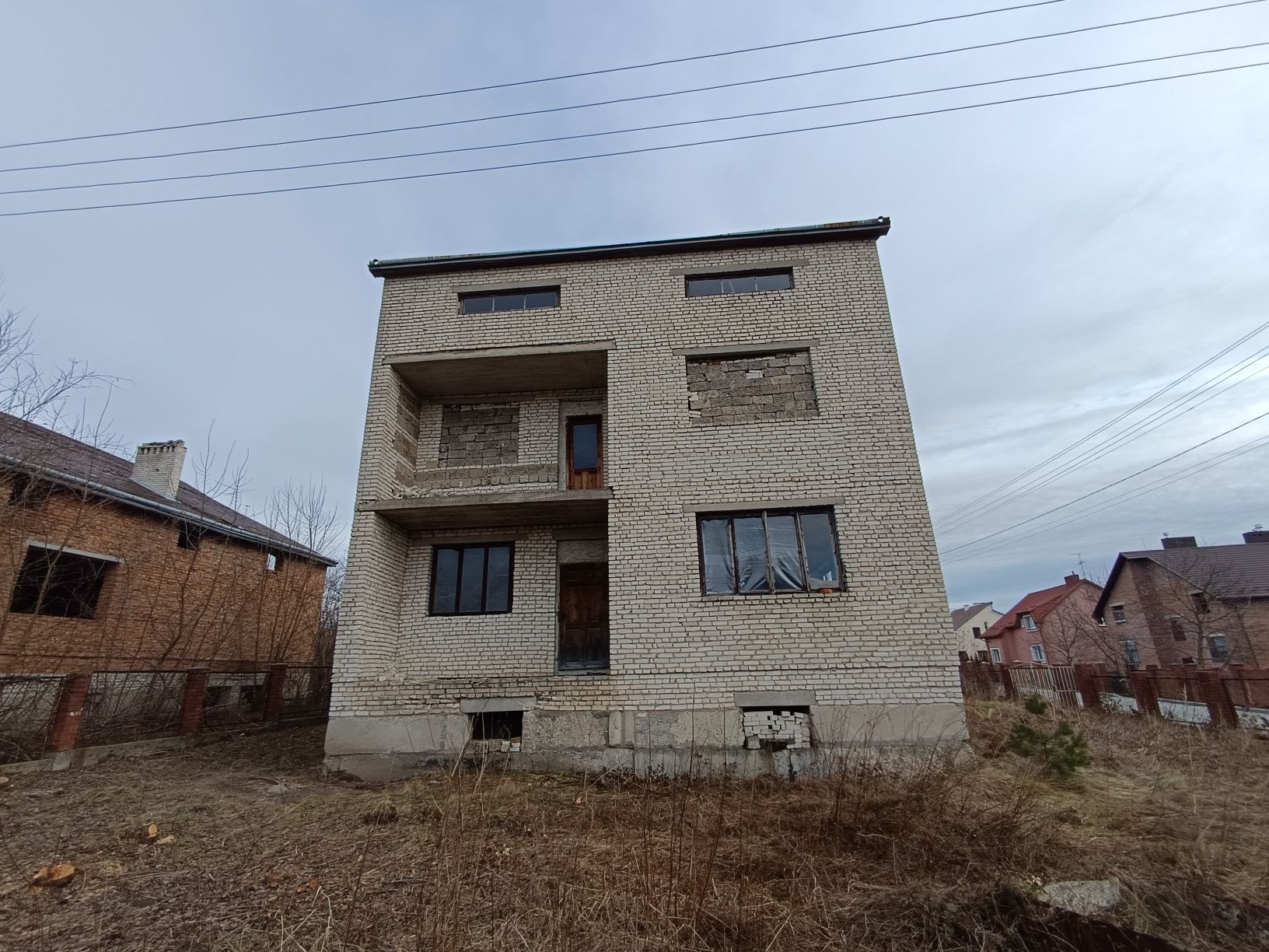 Продаж будинку біля Львова в с Солуки