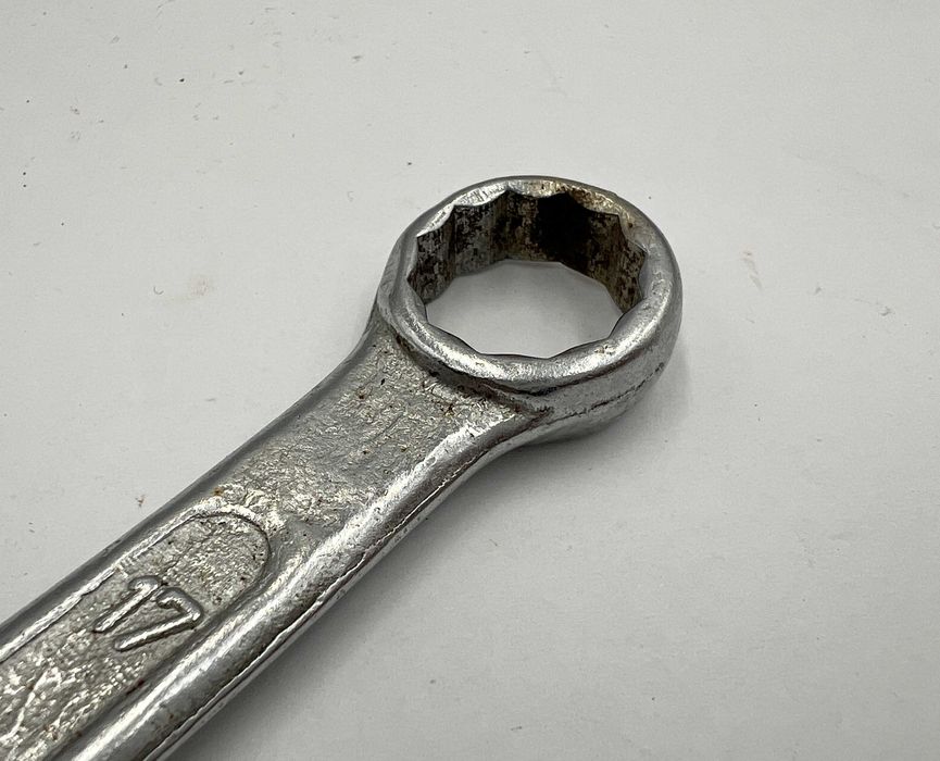 Klucz Oczkowy Dwustronny 17-19MM