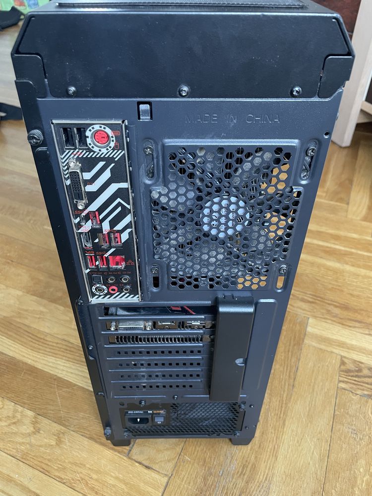 Komputer stacjonarny Intel Core i5-8400, GeForce GTX 1050 Ti, 8GB ram