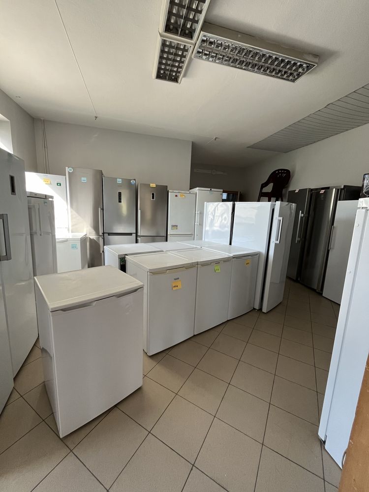 Морозильна камера MEDION® MD 37370