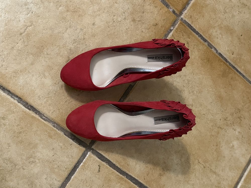 Sapatos salto alto