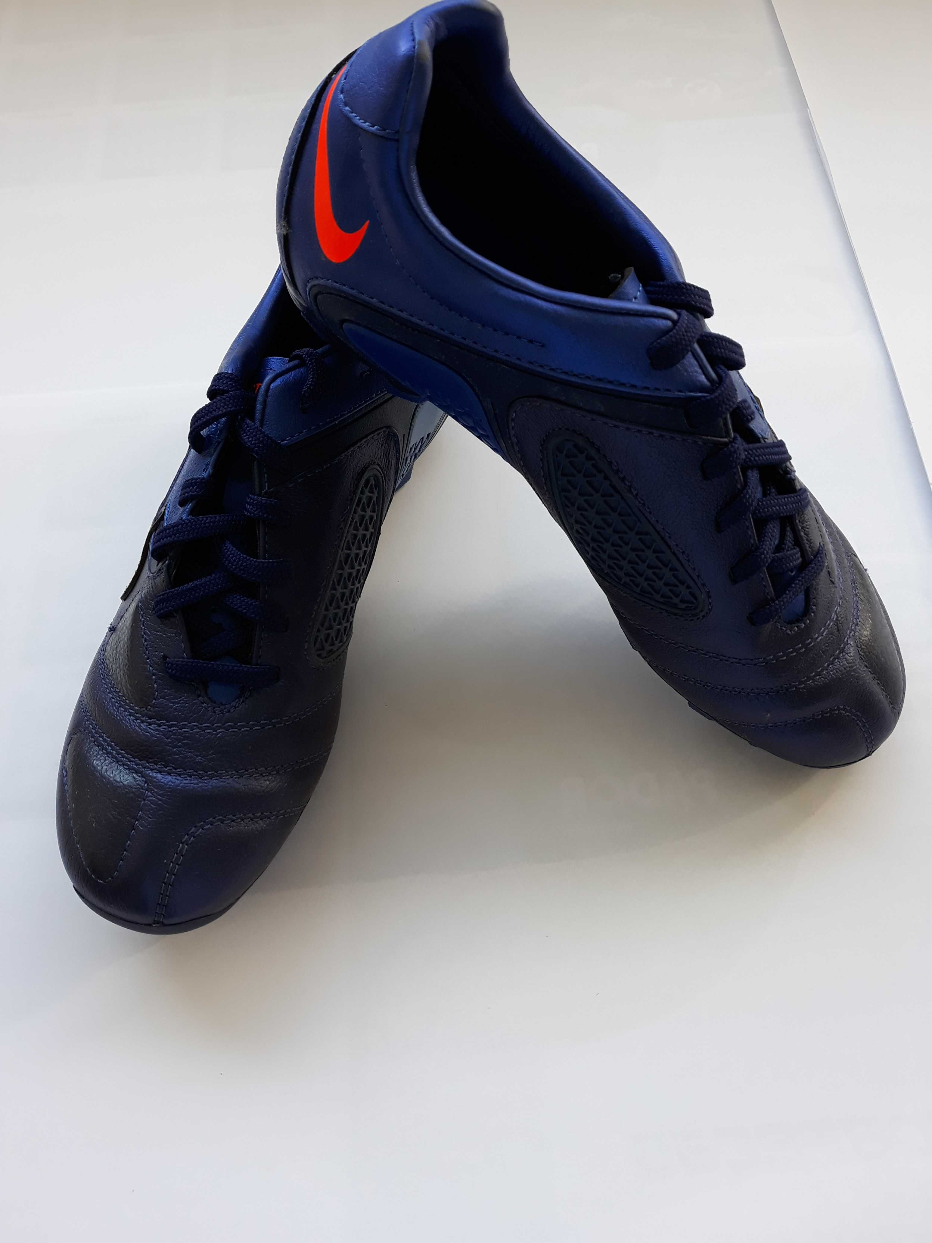 Chuteiras Futebol Nike CTR360 Libretto III FG - n.º 39