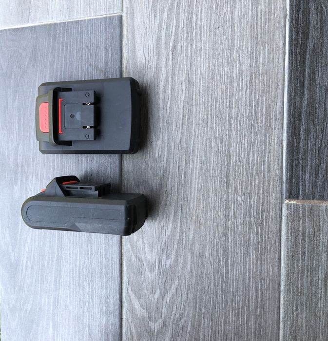 акумуляторна батарея літій-іонний 18v-21v зарядний пристрій