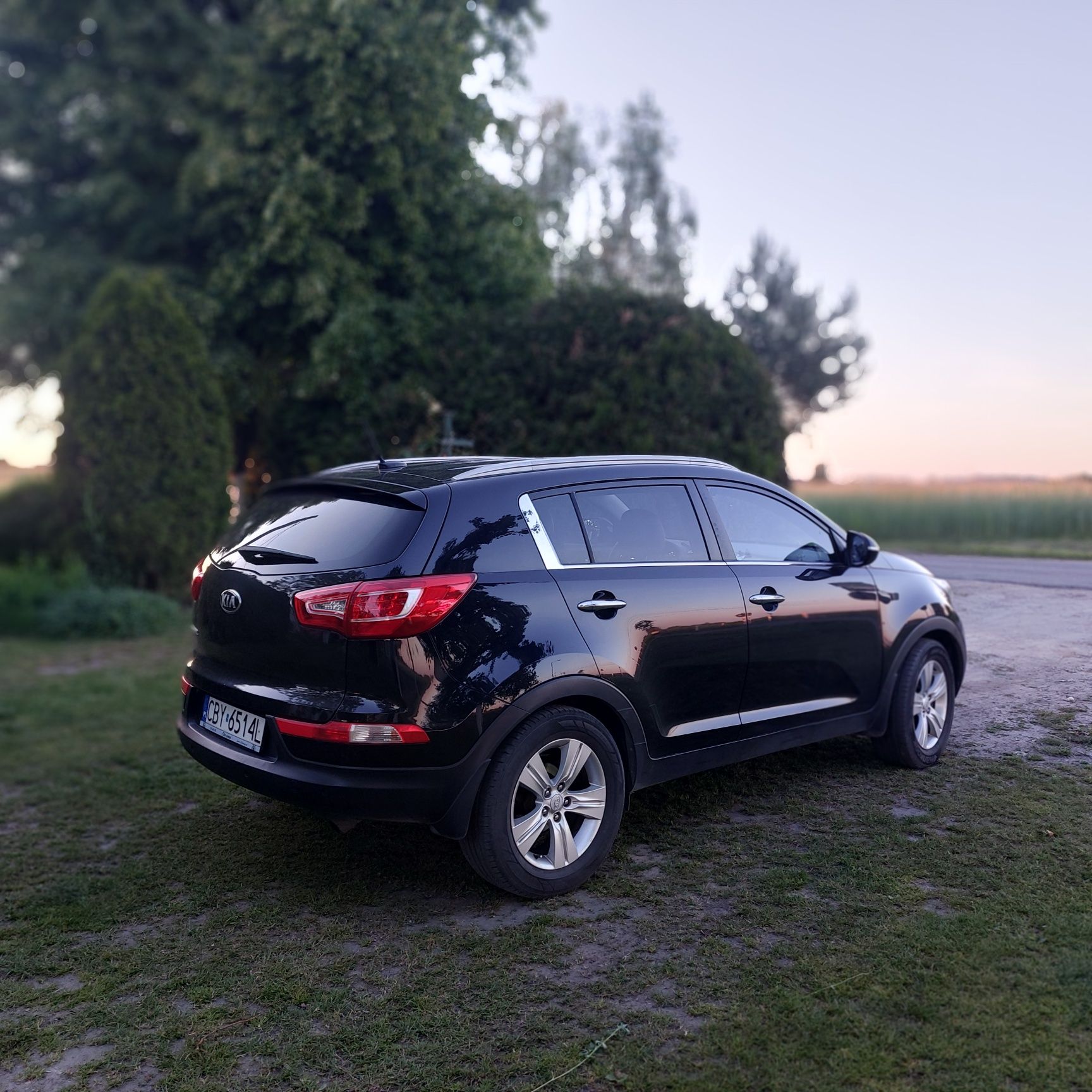 KIA SPORTAGE 1,6 Full opcja/ skóry/ pdc/ kamera/ grzane fotele/ clima