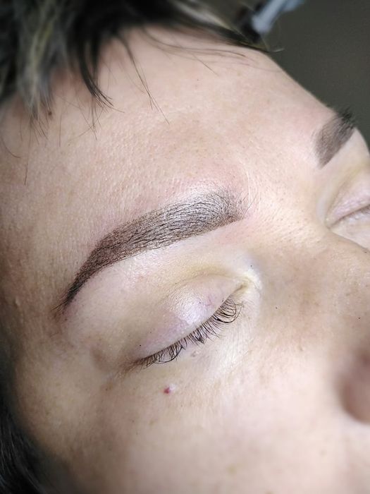 Перманент губ та брів