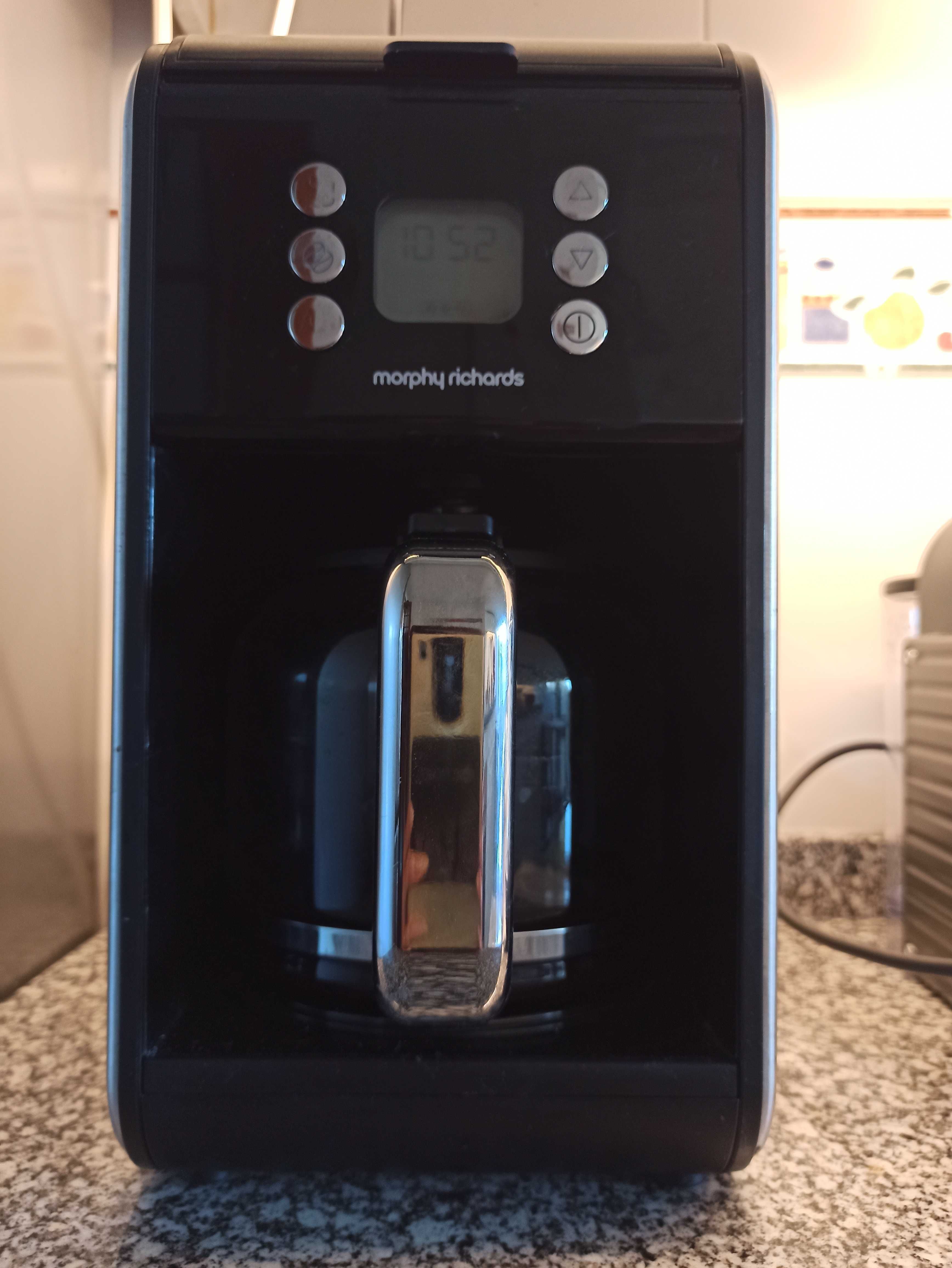 Máquina de Café Filtro Morphy Richards Capacidade1.8L