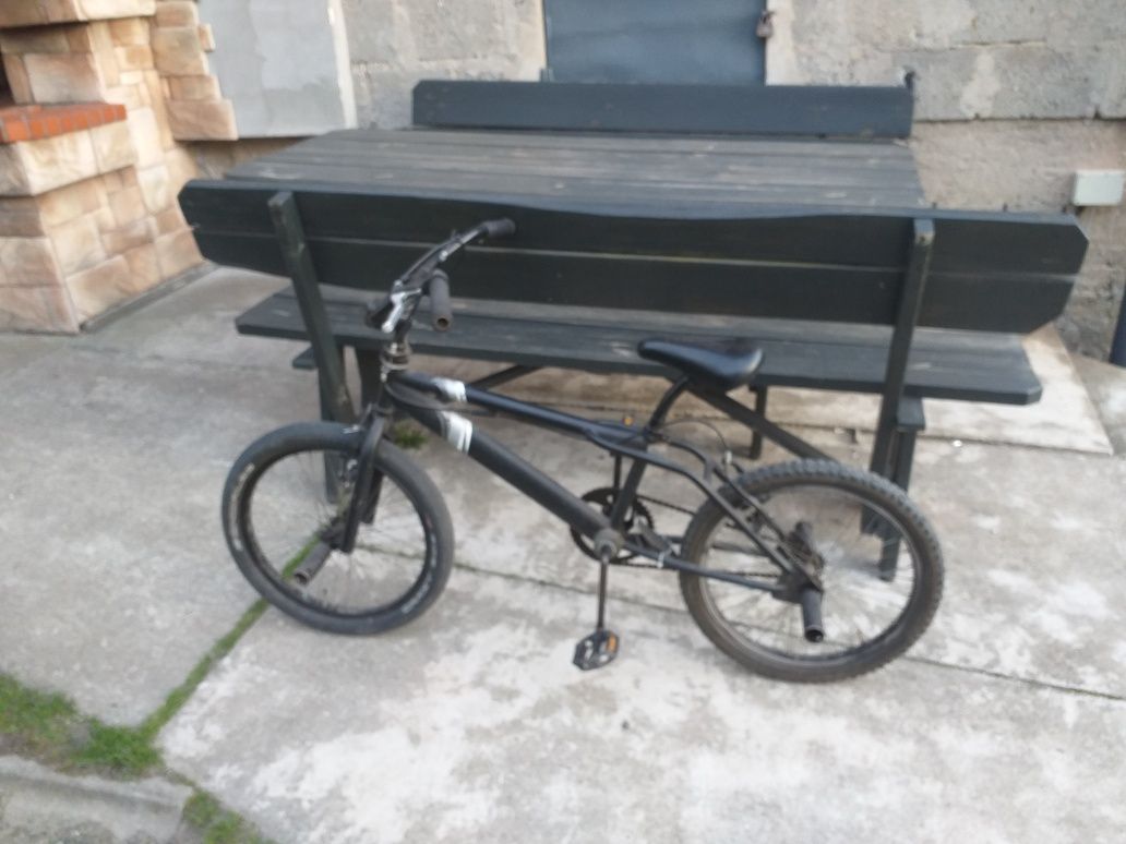 Rower BMX czarny