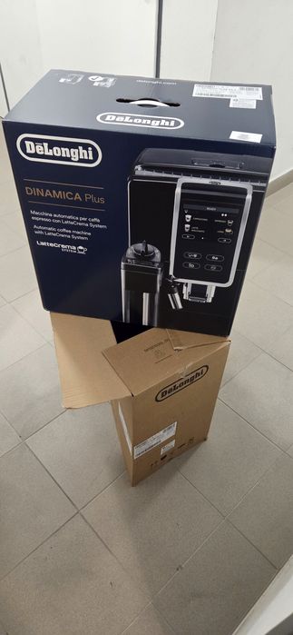 Exspres automatyczny do kawy DeLonghi Dinamica