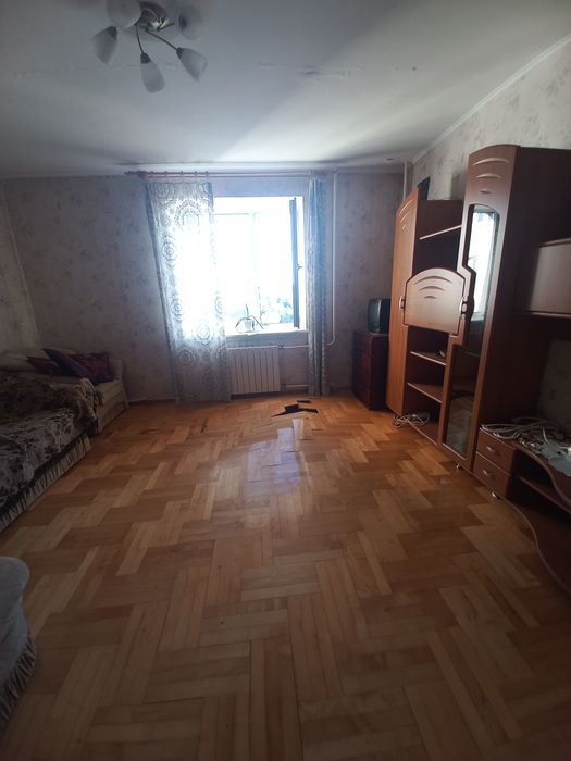 1-кімнатна квартира в Києві, Оболонь, біля Андріївського озера