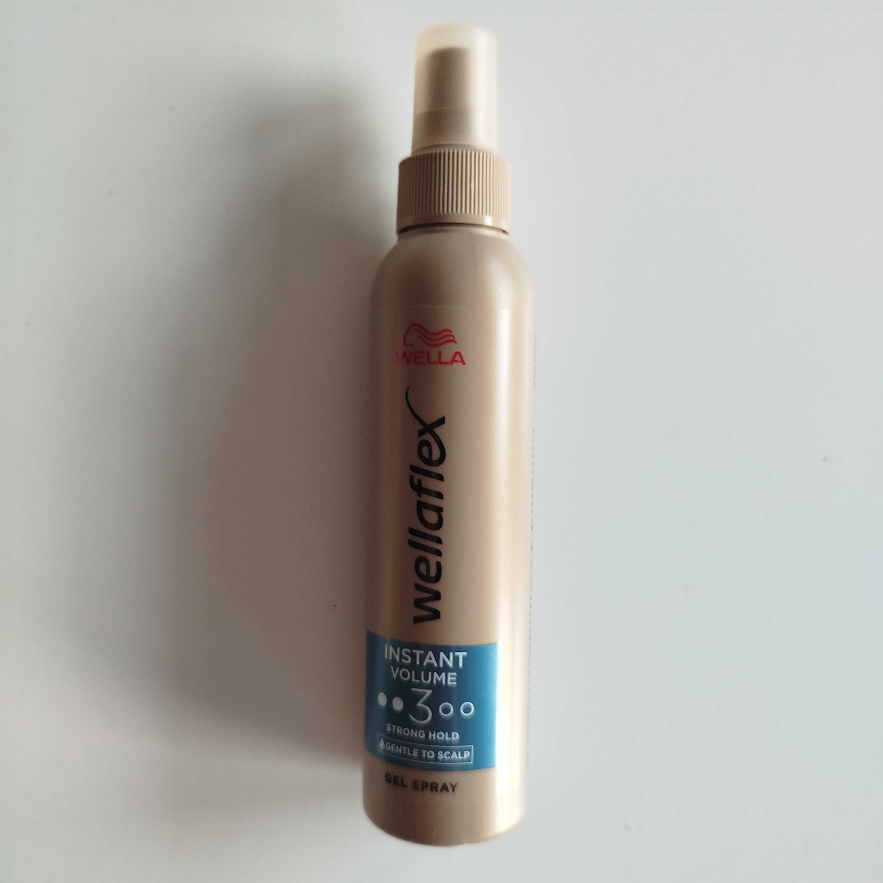 WELLA WELLAFLEX Instant Volume Żel do włosów w sprayu poziom 3