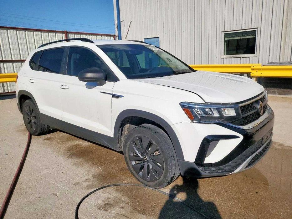 Volkswagen Taos S 2023