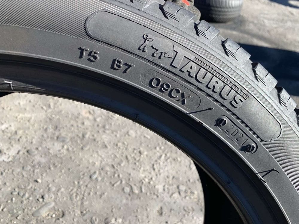 Шини 245/45 R18 пара Taurus 2021р всесезон 7,6мм