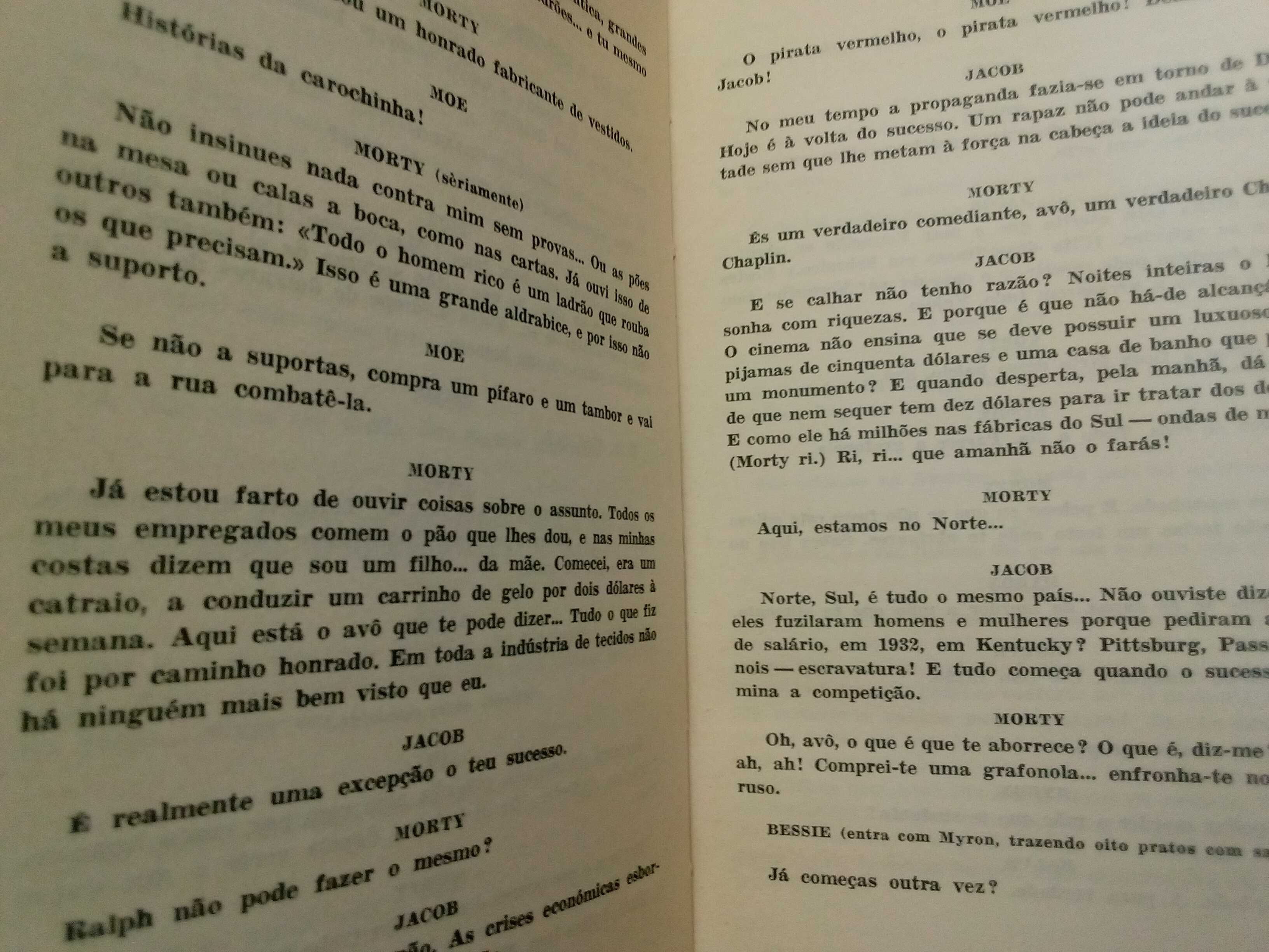 Clifford Odets - Desperta e canta