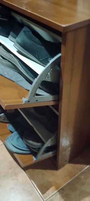 Тумбочка шкаф для обуви в хорошем состоянии для тапочек ботинок сапог