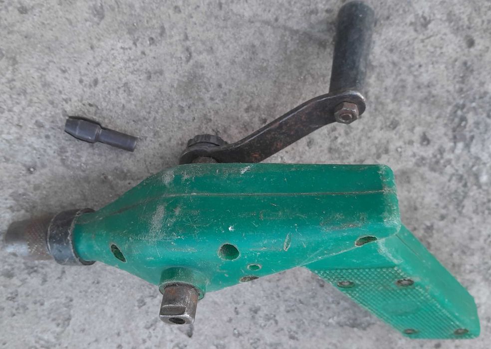 Ручная дрель коловорот СССР