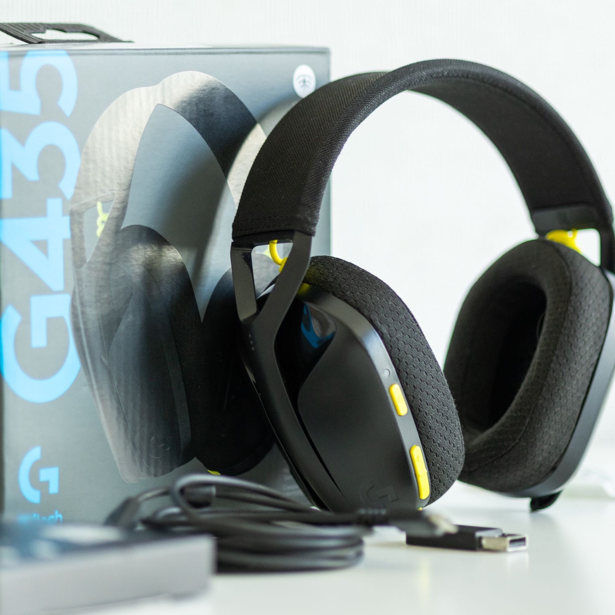 Наушники LOGITECH G435 Оригінал 100%