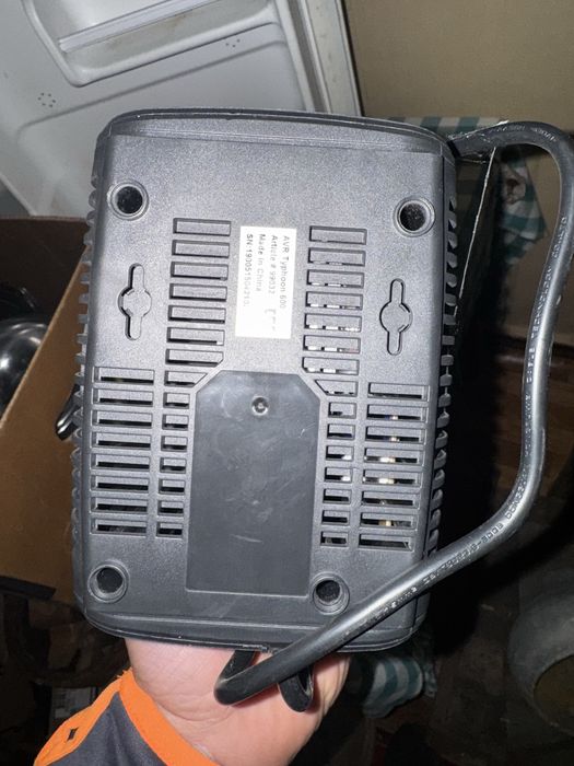 Стабілізатор напруги