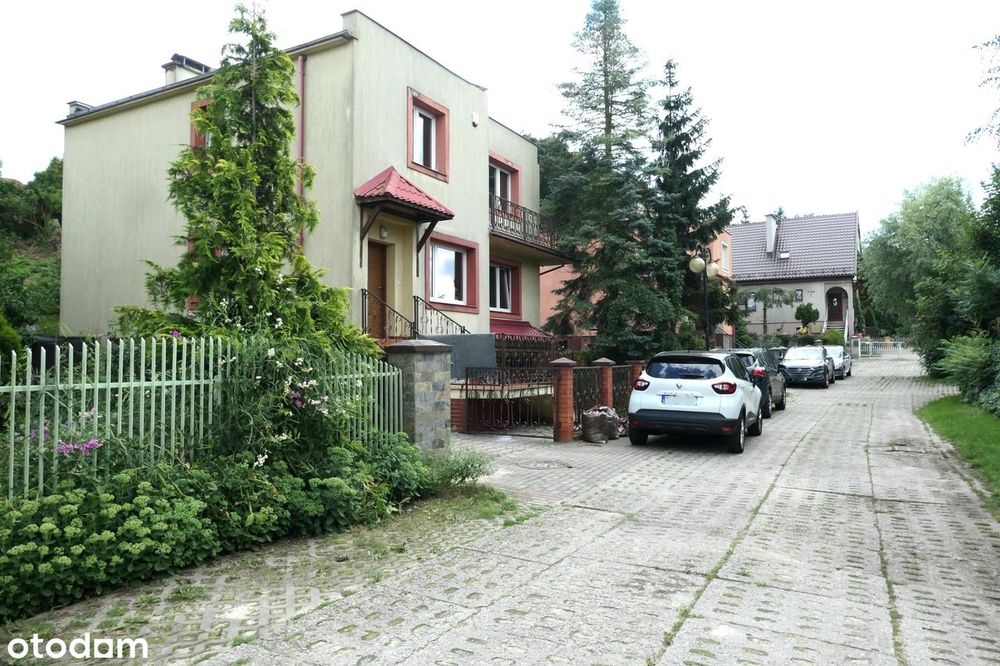 Dom w zacisznym miejscu z ogrodem