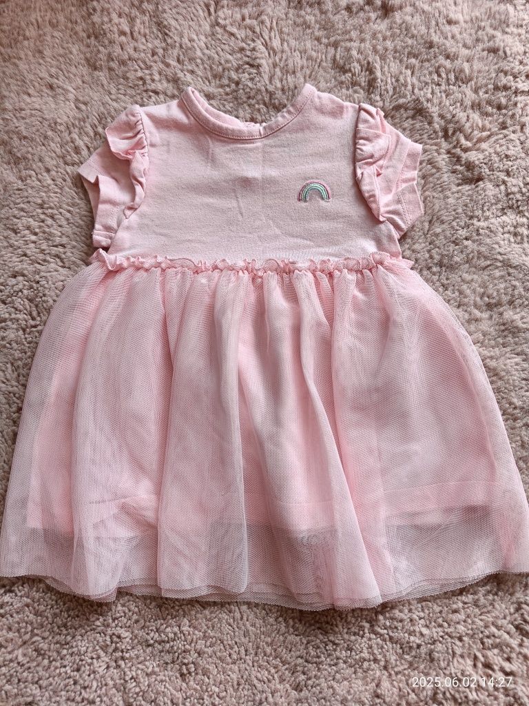 Śliczna różowa sukienka z tiulem, Primark, rozmiar 68