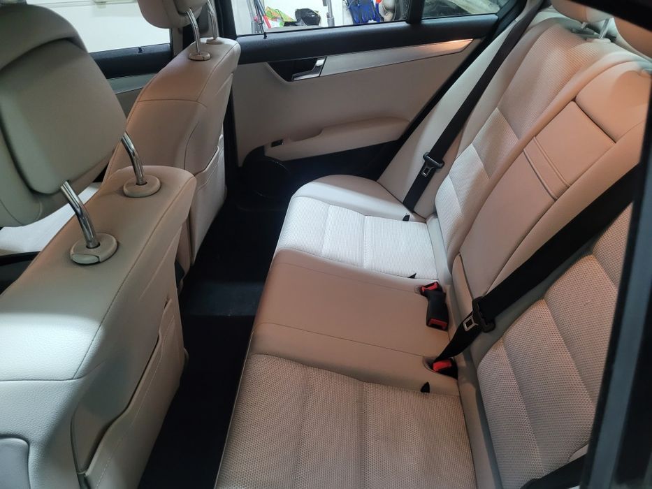 Mercedes c200 piękny Avangard