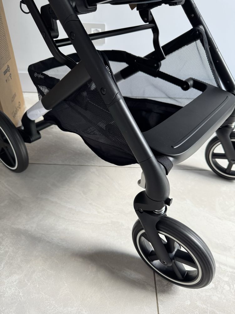 Прогулянкова коляска Cybex Beezy. Нова