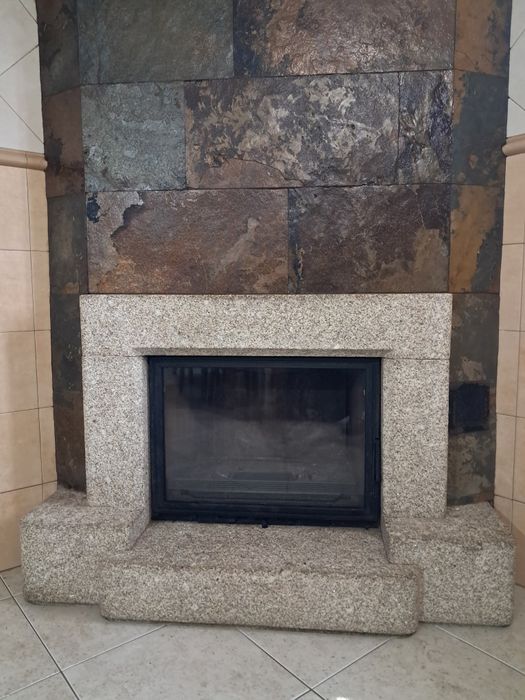 Lareira em pedra natural com recuperador de calor