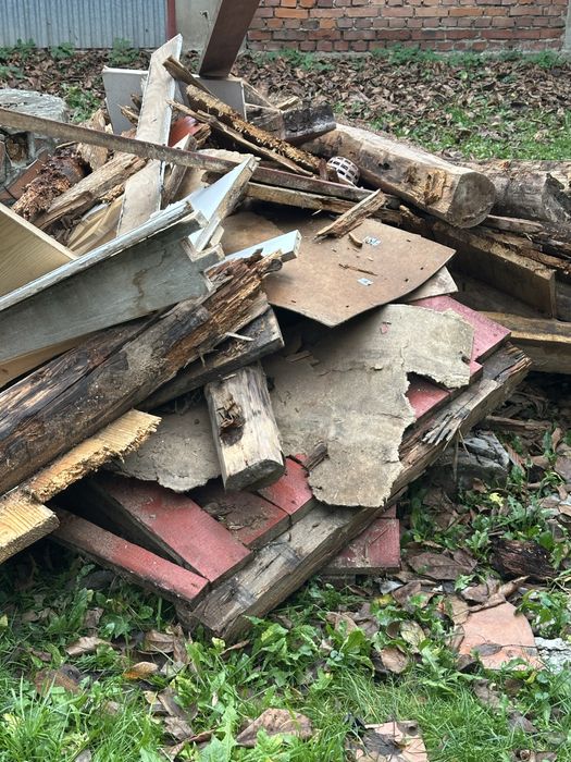 Sprzedam drewo z rozbiorki za 200zl