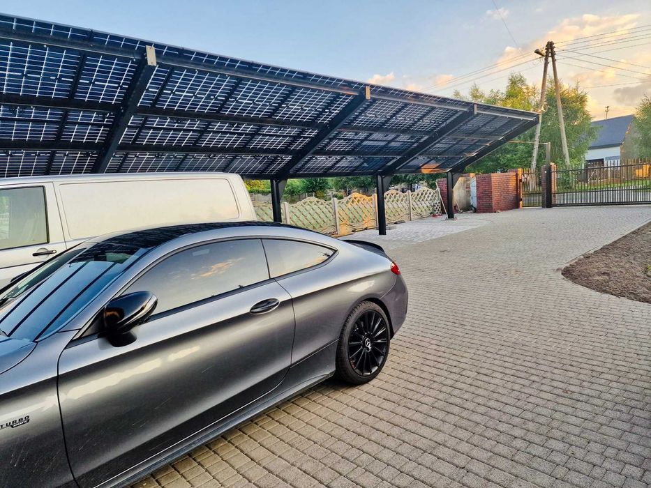 Nowoczesne zadaszenie, carport, wiata garażowa