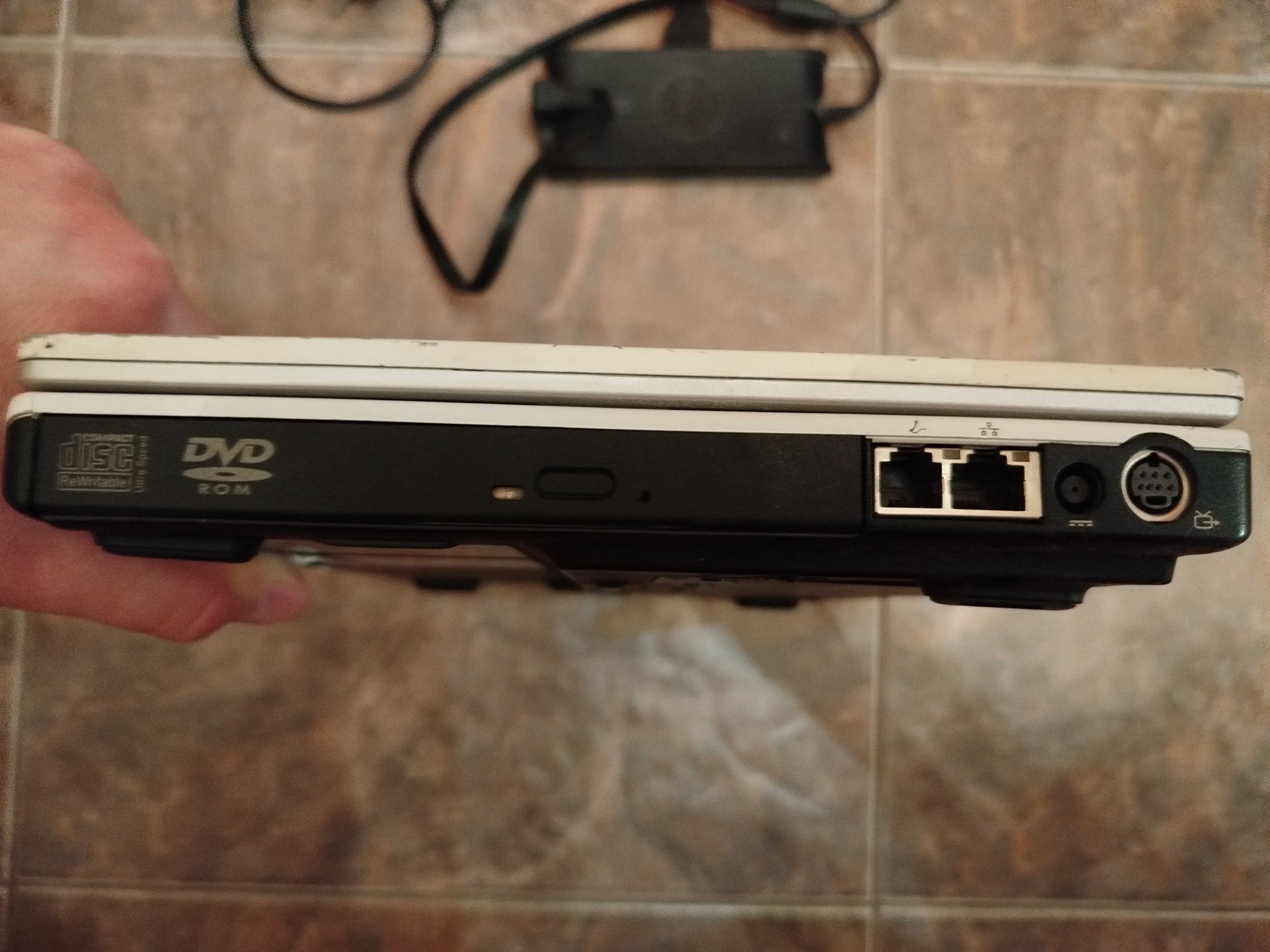 Ноутбук Dell Inspiron 700m netbook