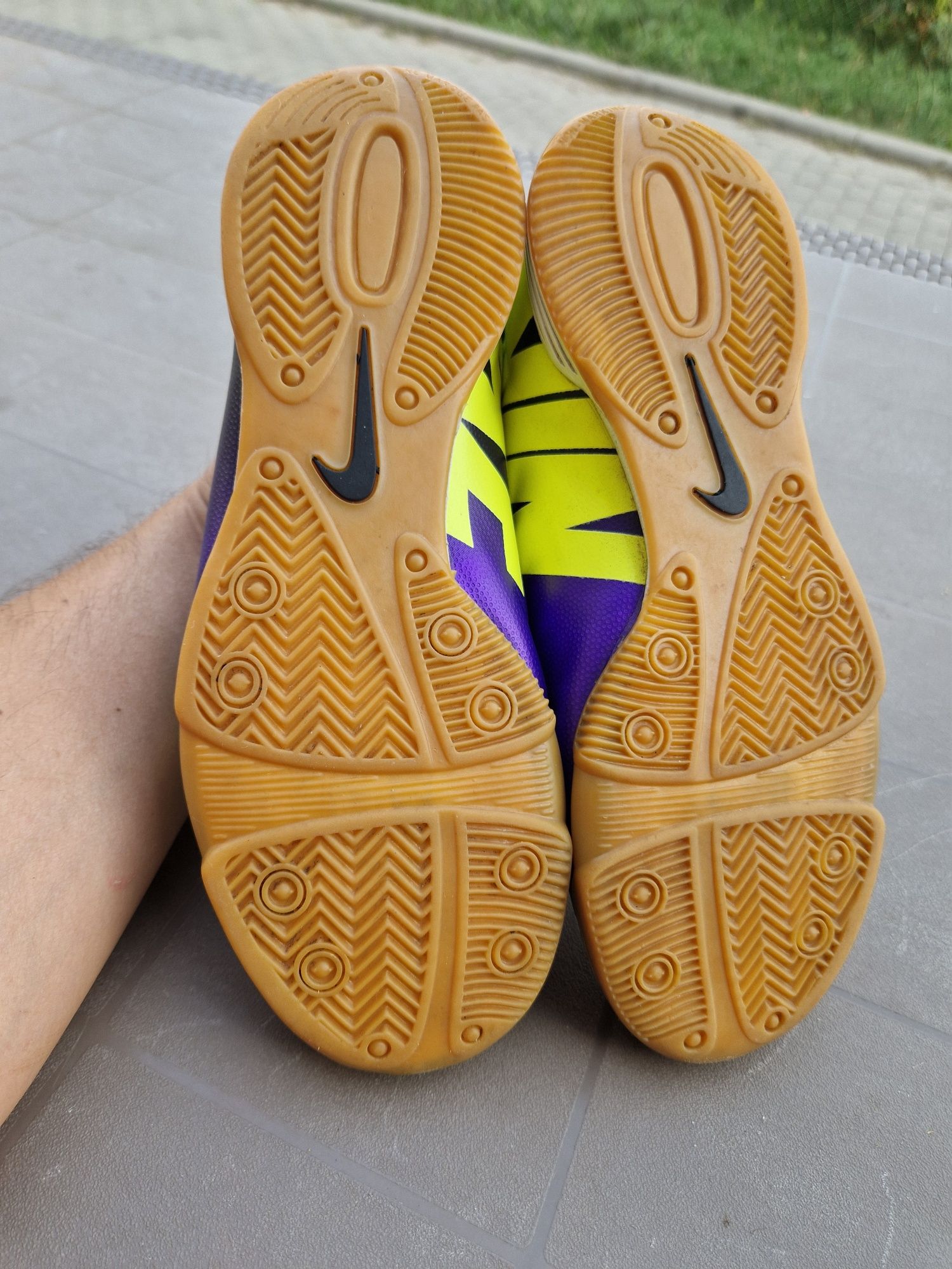 Halówki nike Mercurial r 38 .