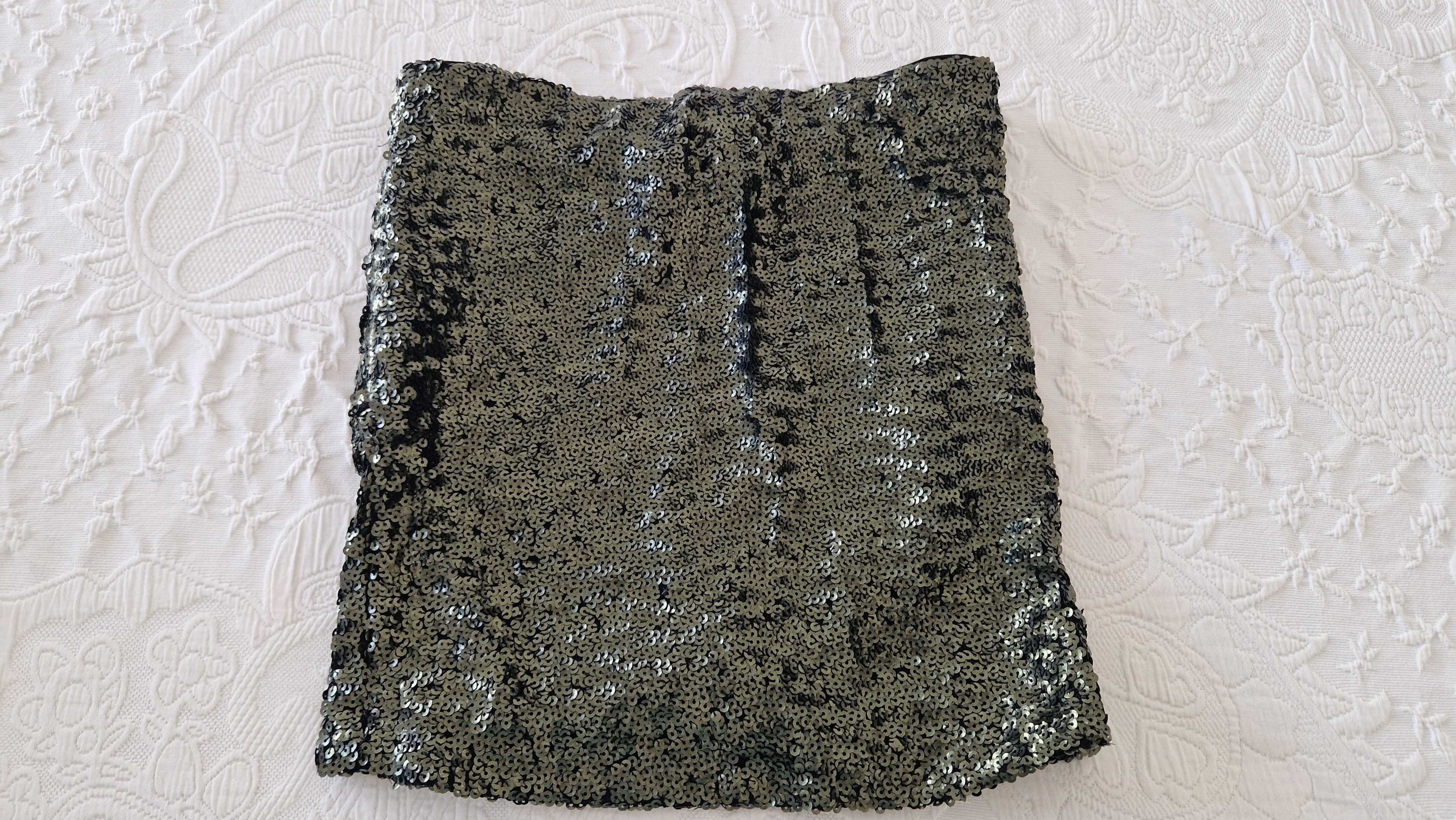 Saia de lantejoulas verdes, Pull & Bear, tamanho S, nova