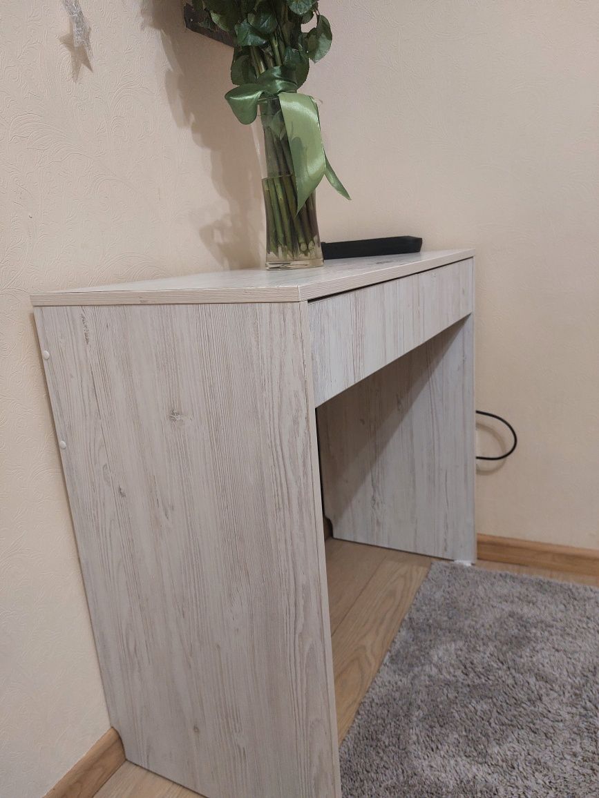 Косметичний столик 40*80