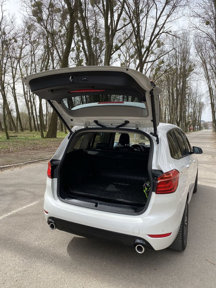 BMW 2 F46 2019 рік, дизель,автомат