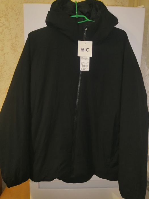 Куртка Uniqlo тонка та легенька