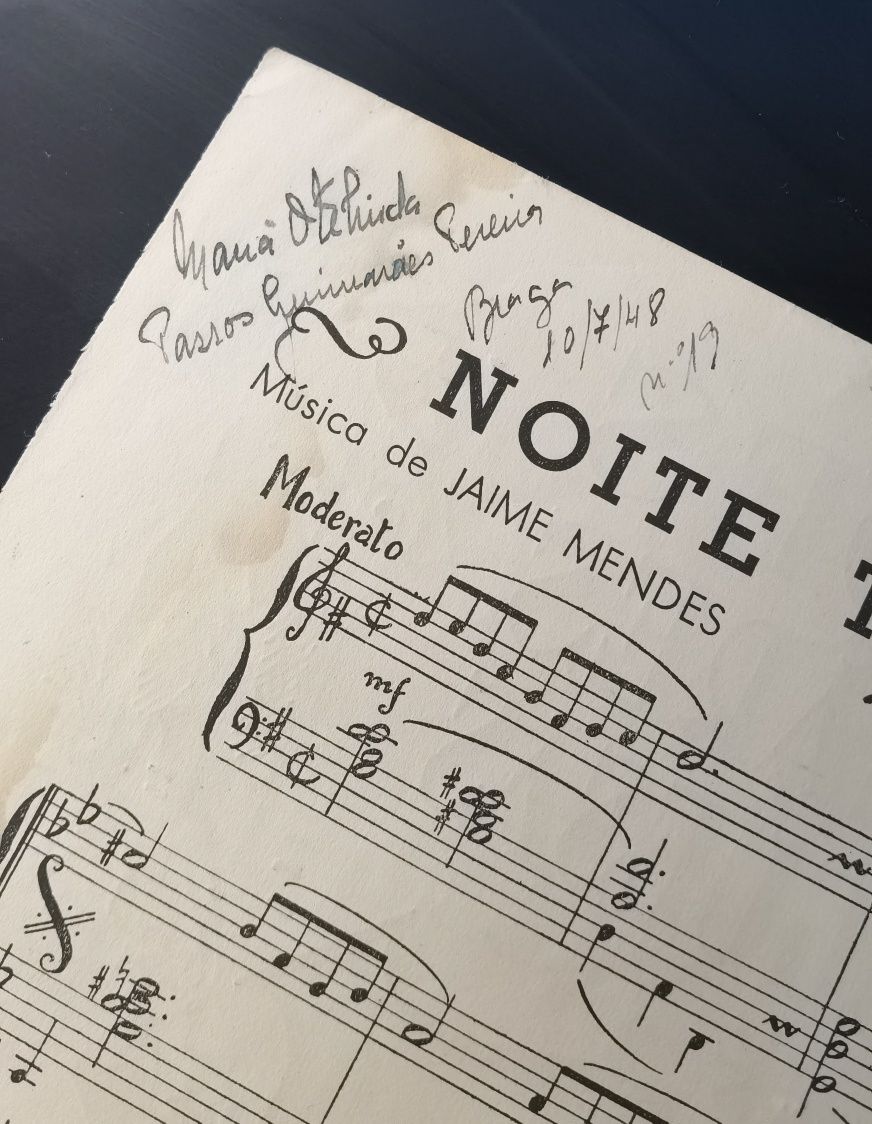 Pauta musica dos anos 40 - A menina da Rádio