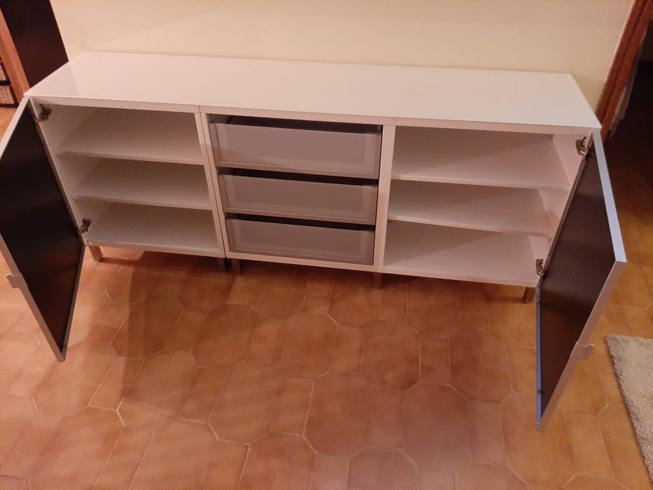 Aparador Ikea Besta