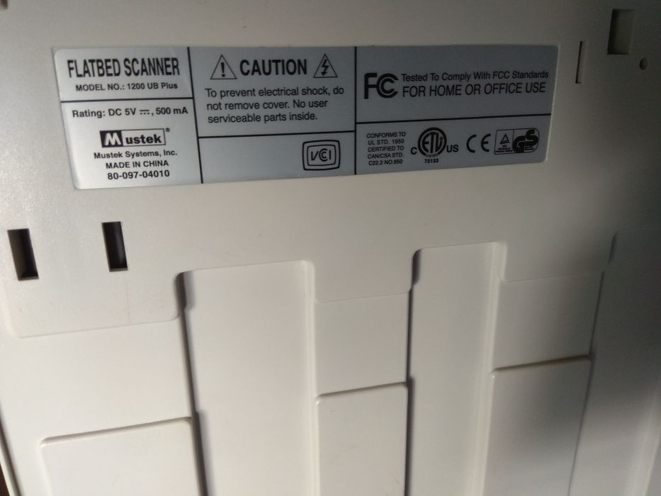 Продам сканер MUSTEK 1200 UB Plus