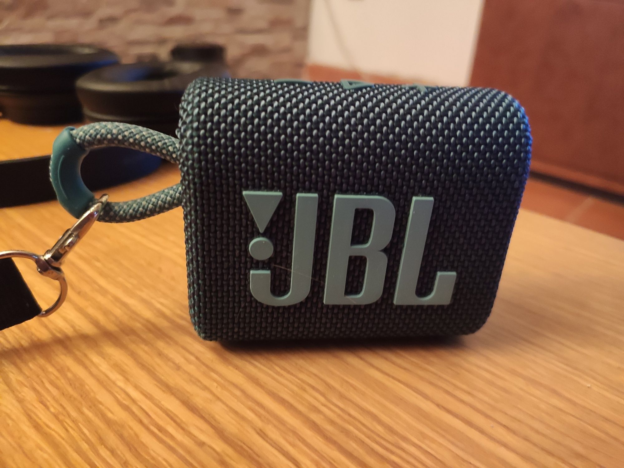 JBL go 3                  .