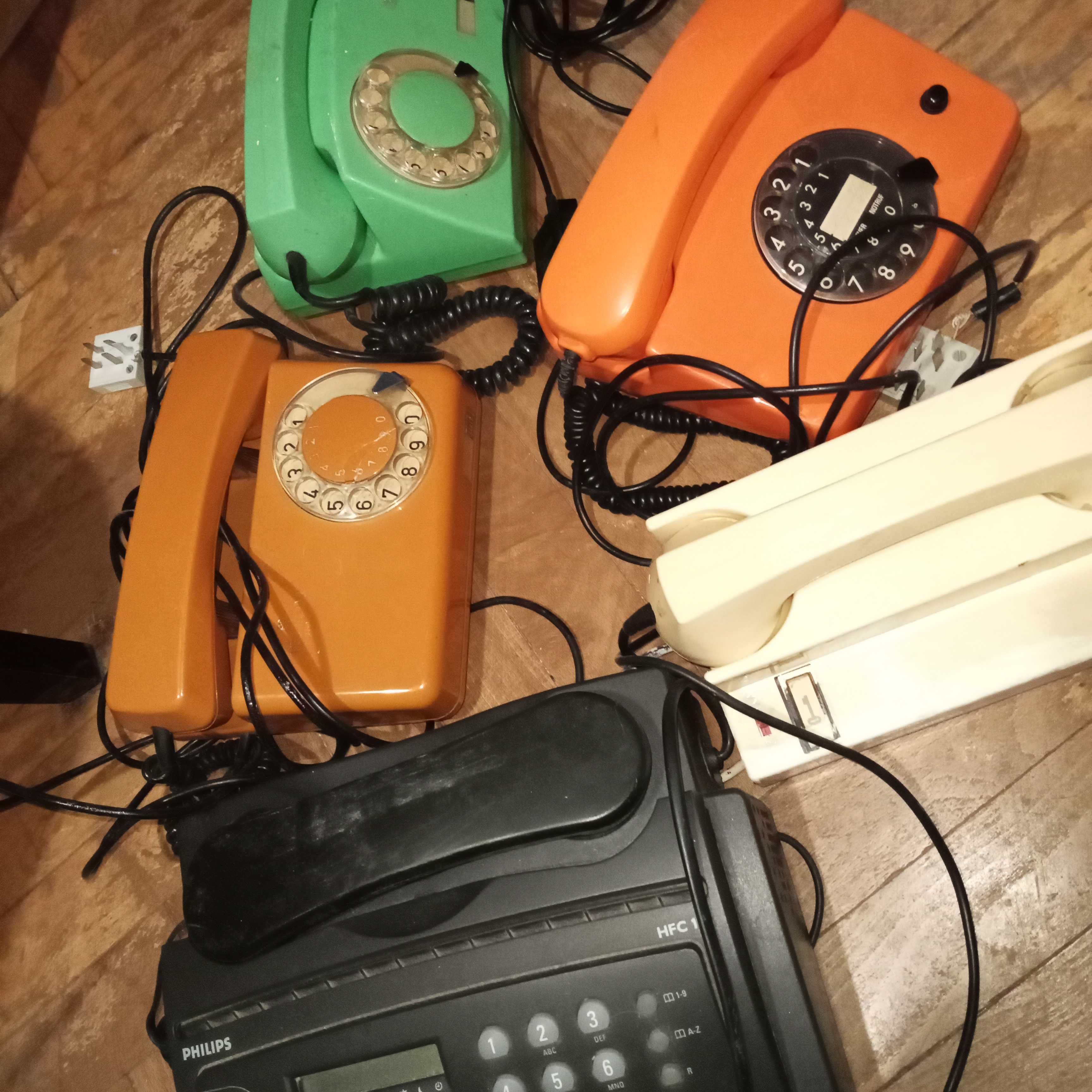 telefony z  PRL telefon  domofon telefax zestaw  z kolekcja