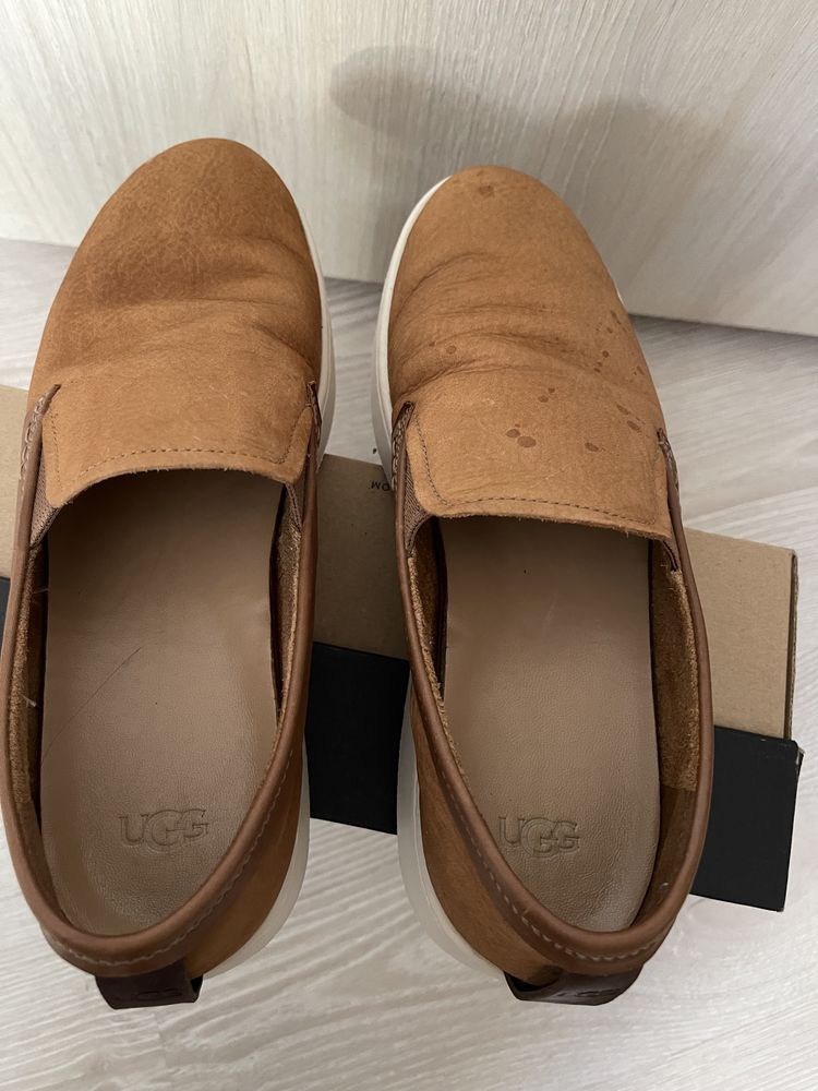 Сліпони Ugg з нубука