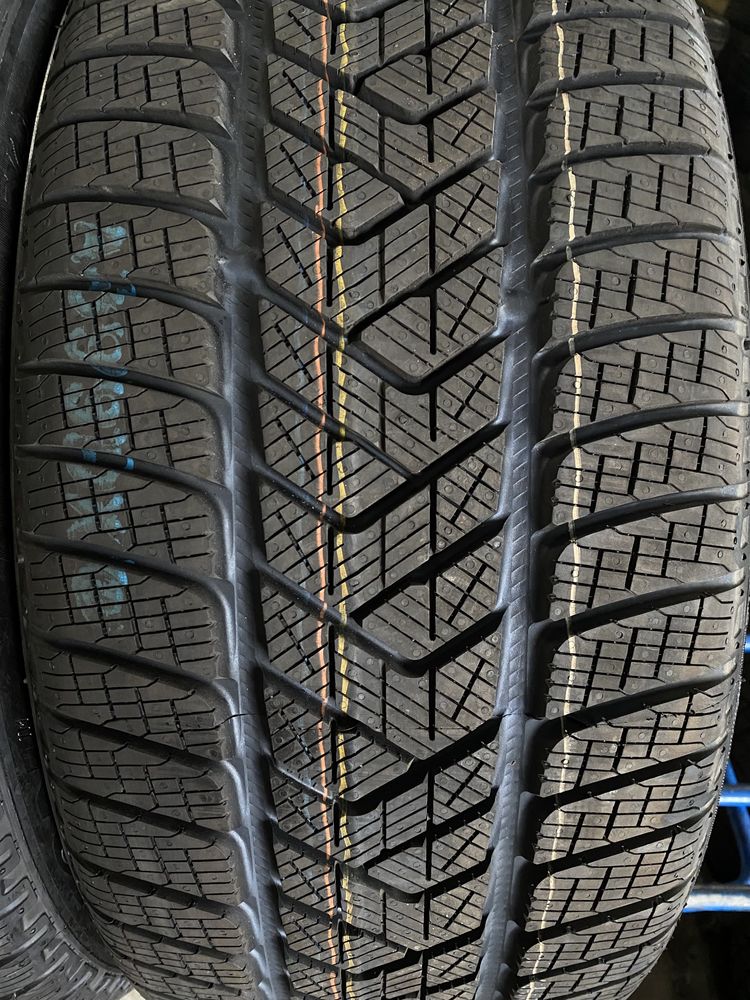 235/50/20 R20 Pirelli Scorpion Winter 4шт новые