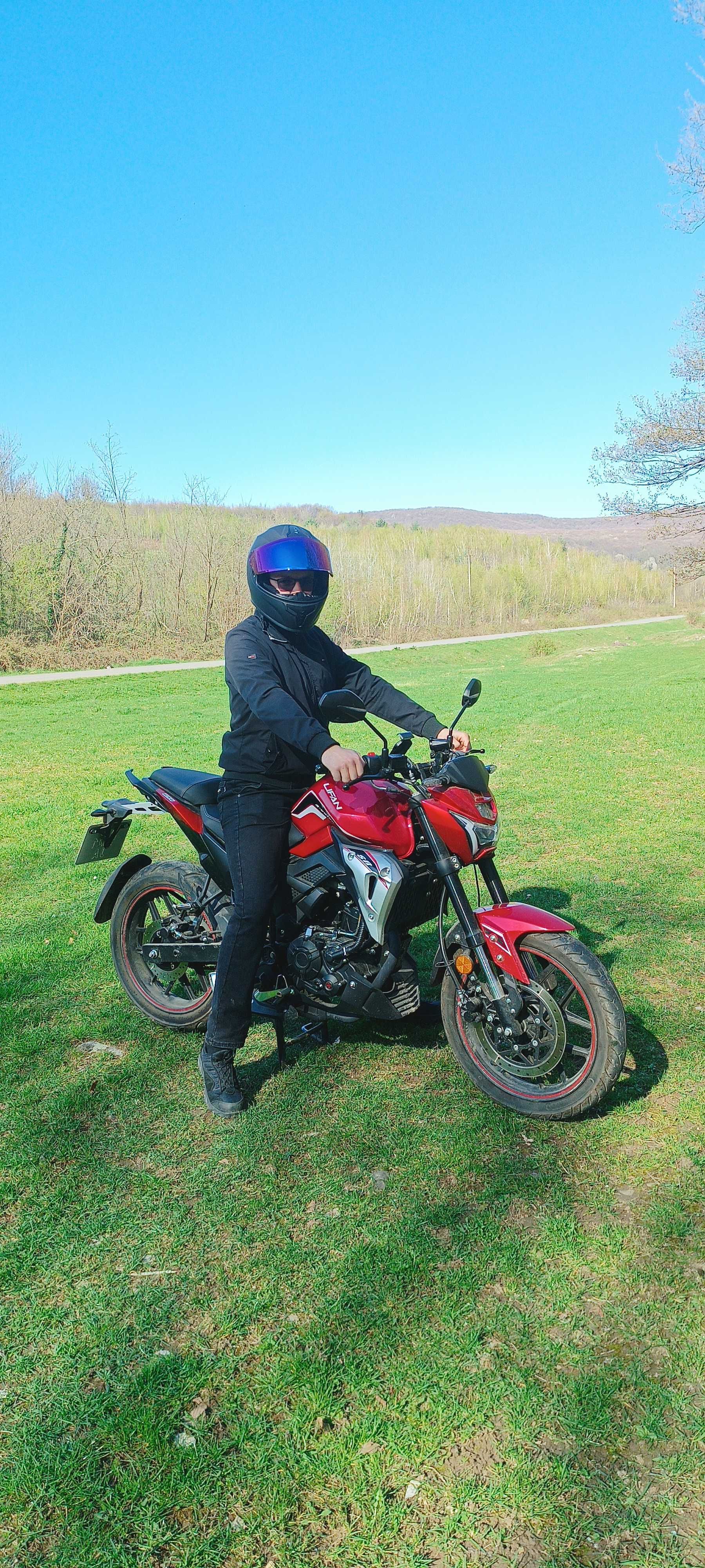 Продам срочно Lifan SR220