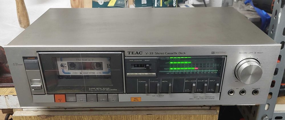 Magnetofon kasetowy stereo  TEAC model V-33 Made in Japan