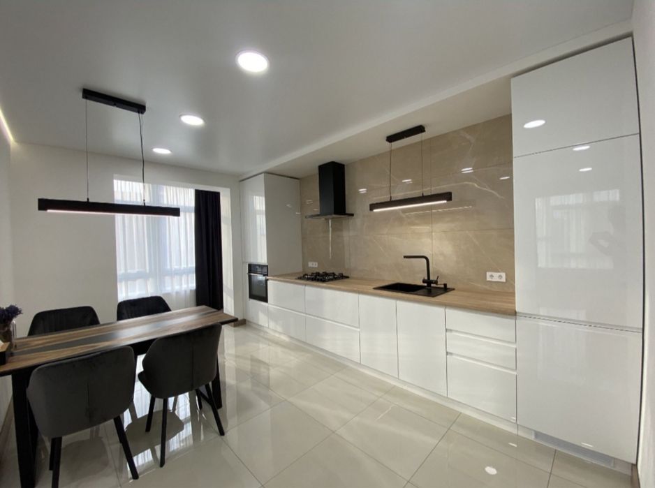 Продам двокімнатну квартиру в новобудові