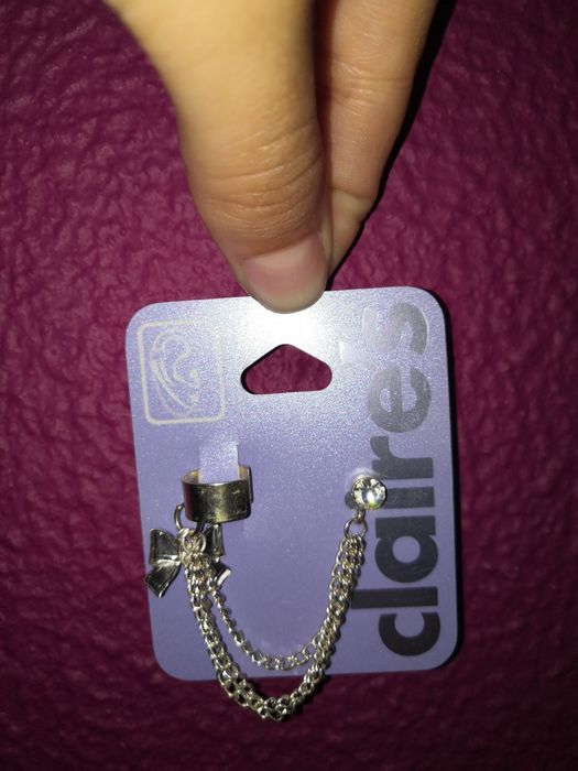 Brincos Claire's