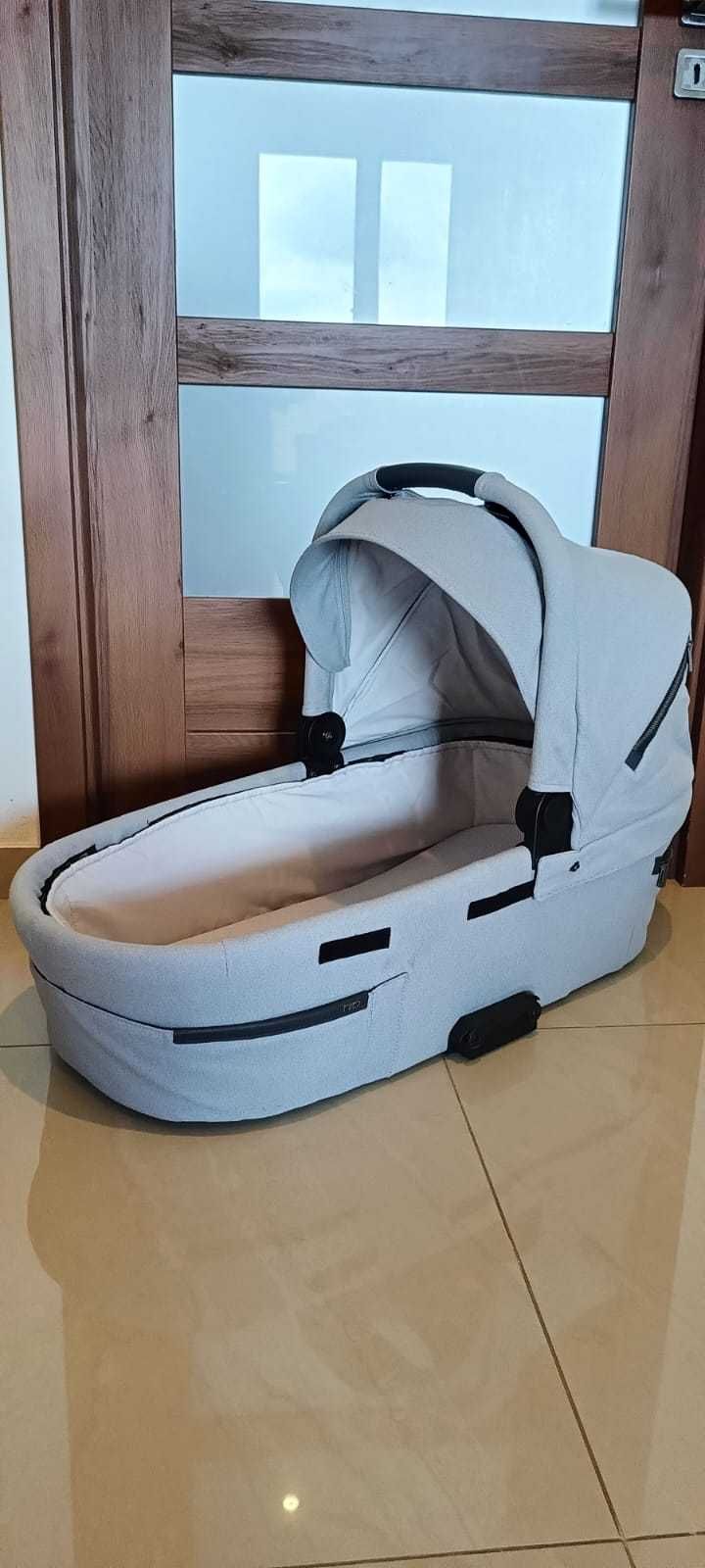 Sprzedam gondole Mutsy NIO, zadbana